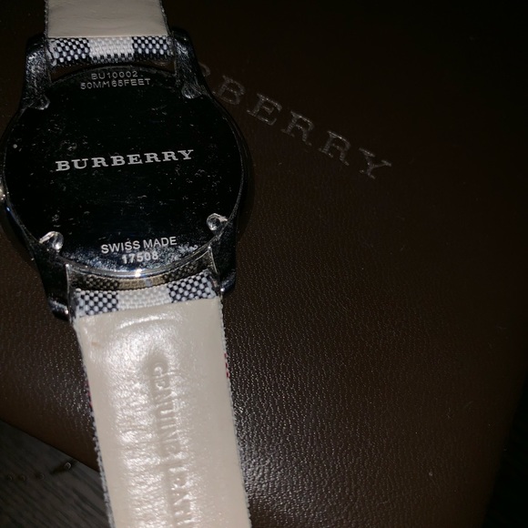 Authentic Burberry Watch - Picture 6 of 8